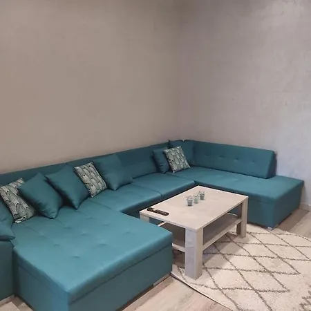 Moderne Proche Paris Apartmán